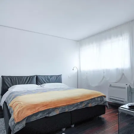 Wanda - Residenza Di Charme Трани