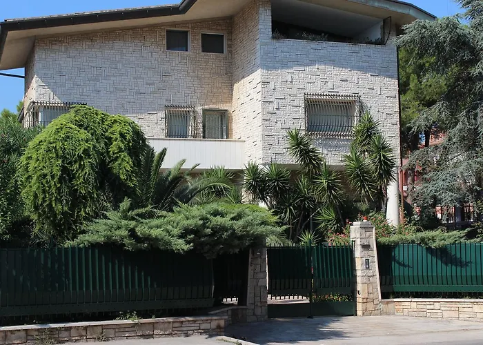 Oda ve Kahvaltı Wanda - Residenza Di Charme 4*